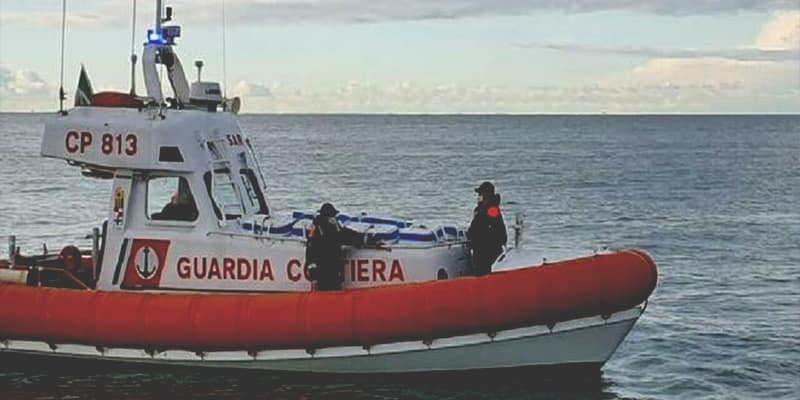 Sub trovato morto a Ercolano con ferite al cranio: si indaga sulle cause
